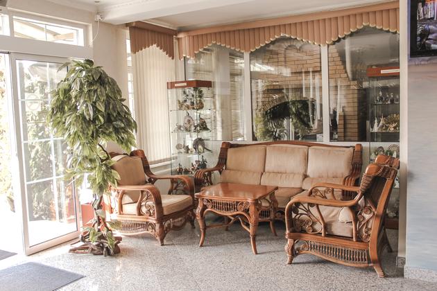 Вестибюль в доме престарелых